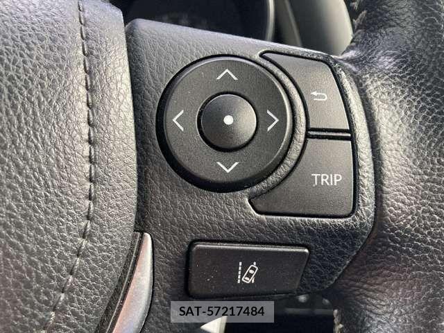 Toyota AURIS 2016-12 8206489-13