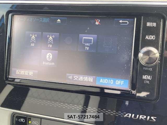 Toyota AURIS 2016-12 8206489-7