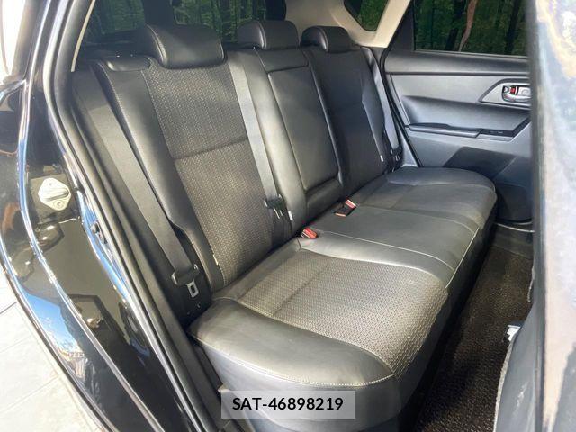 Toyota AURIS 2016-05 8334983-9
