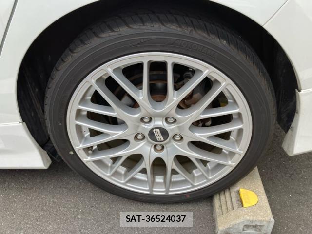 Toyota AURIS 2016-05 8364875-10