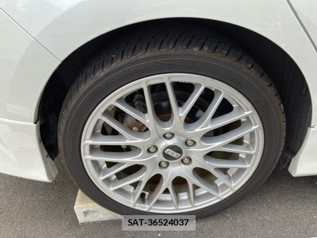 Toyota AURIS 2016-05 8364875-5