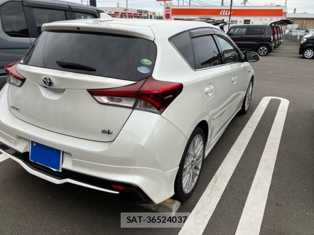 Toyota AURIS 2016-05 8364875-7
