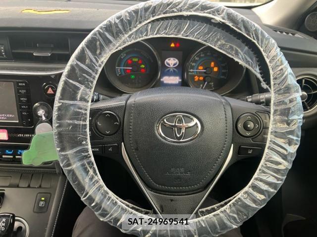 Toyota AURIS 2016-07 8658124-14