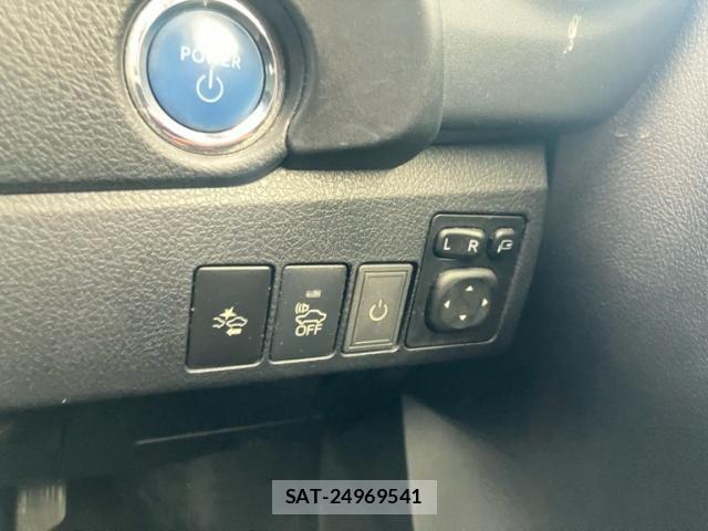 Toyota AURIS 2016-07 8658124-23