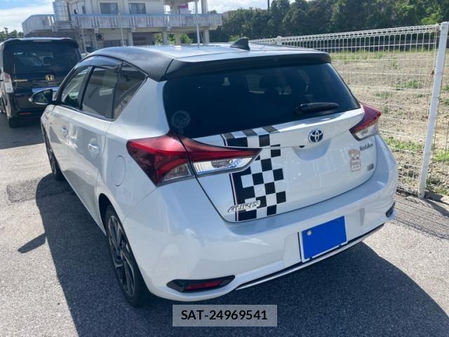 Toyota AURIS 2016-07 8658124-3