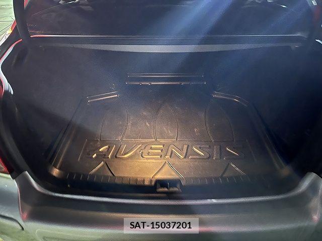 Toyota AVENSIS 2004-04 7215135-20