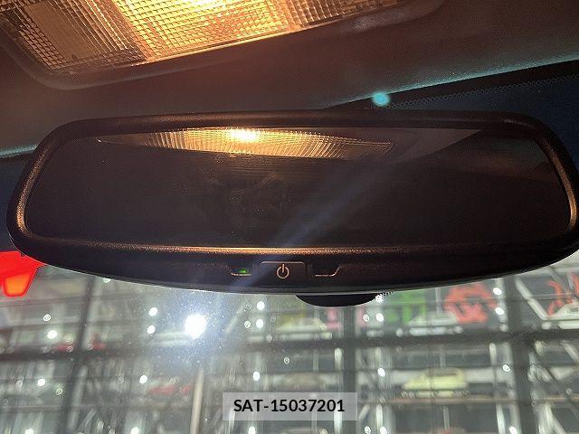 Toyota AVENSIS 2004-04 7215135-5