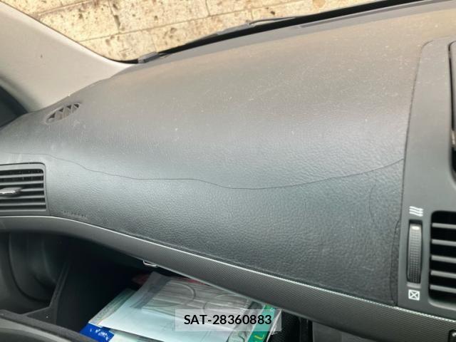 Toyota AVENSIS 2003-12 8658125-23