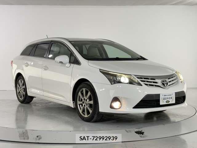 Toyota AVENSIS WAGON 2013-03 1421496-13