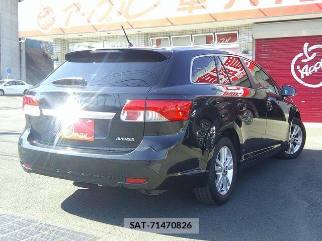 Toyota AVENSIS WAGON 2013-07 4638134-2