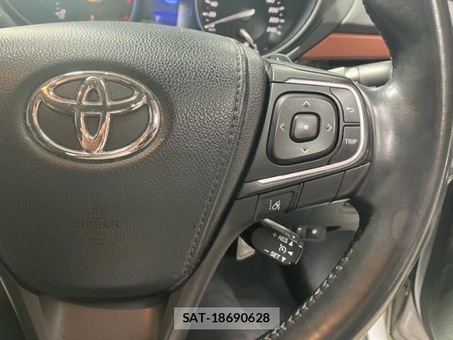 Toyota AVENSIS WAGON 2017-07 7215140-16