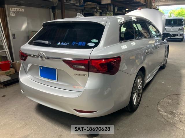 Toyota AVENSIS WAGON 2017-07 7215140-2