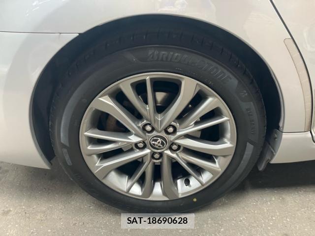Toyota AVENSIS WAGON 2017-07 7215140-4