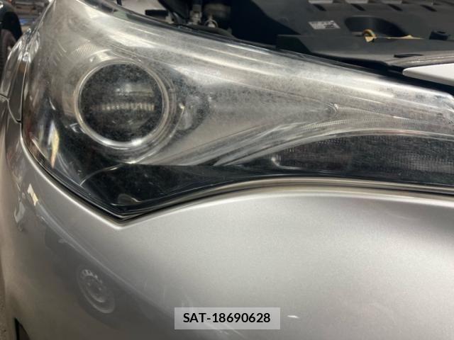 Toyota AVENSIS WAGON 2017-07 7215140-8