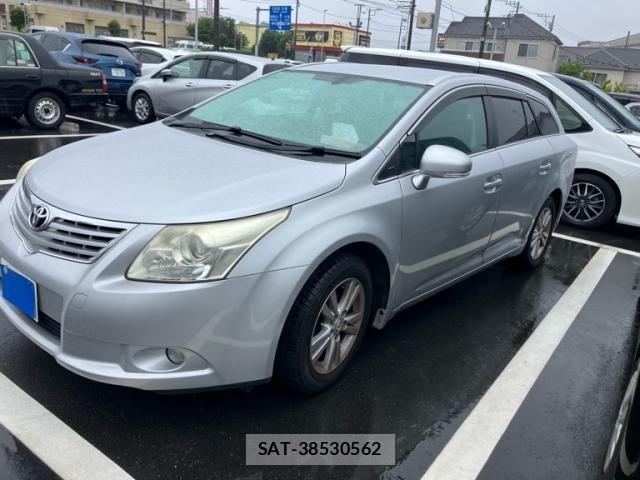 Toyota AVENSIS WAGON 2011-11 7249866-1