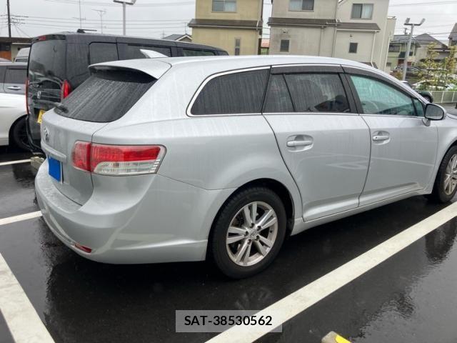Toyota AVENSIS WAGON 2011-11 7249866-5
