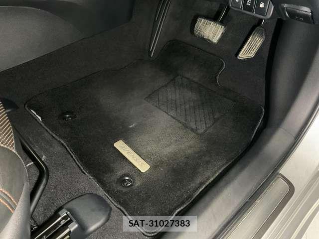 Toyota AVENSIS WAGON 2016-01 7391435-17