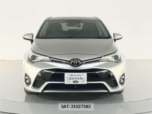 Toyota AVENSIS WAGON 2016-01 7391435-1