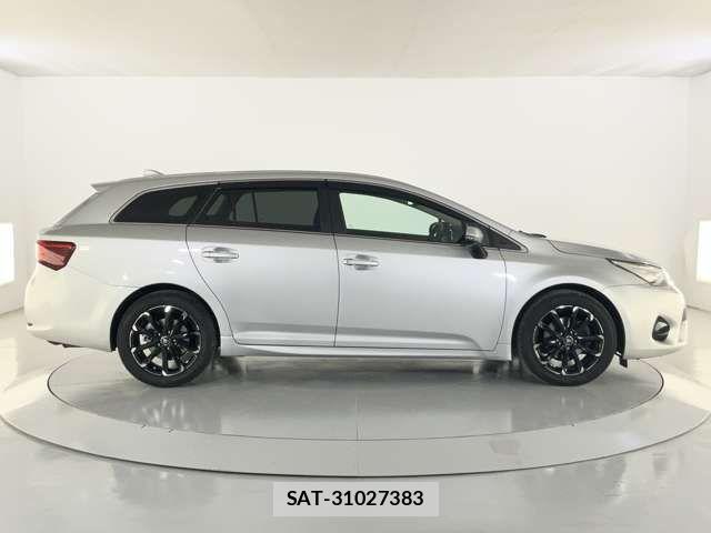 Toyota AVENSIS WAGON 2016-01 7391435-6