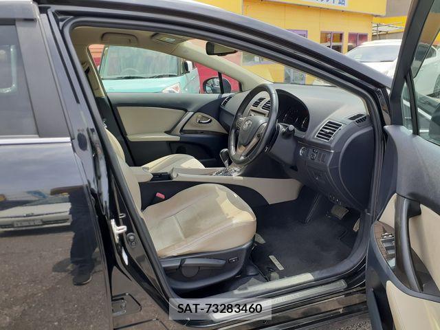 Toyota AVENSIS WAGON 2014-01 7721136-1
