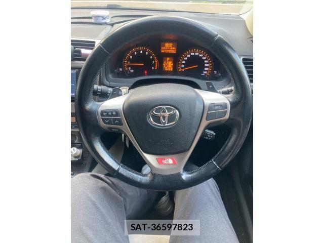 Toyota AVENSIS WAGON 2014-02 7782814-9