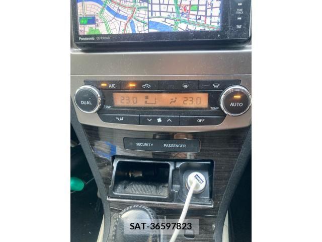 Toyota AVENSIS WAGON 2014-02 7782814-21