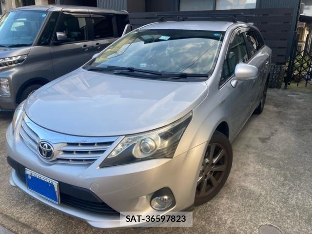 Toyota AVENSIS WAGON 2014-02 7782814-2