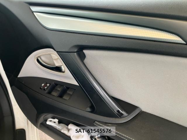Toyota AVENSIS WAGON 2016-04 7875405-9