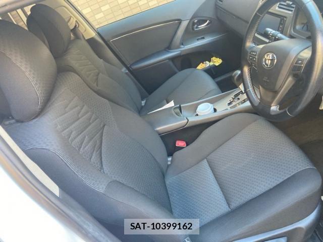 Toyota AVENSIS WAGON 2012-03 7978578-10
