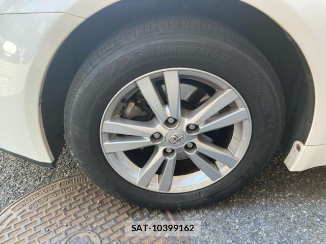 Toyota AVENSIS WAGON 2012-03 7978578-6