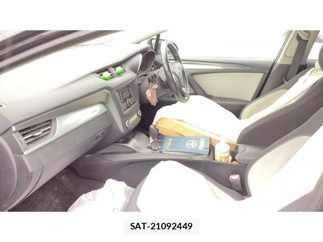 Toyota AVENSIS WAGON 2015-10 8034513-11
