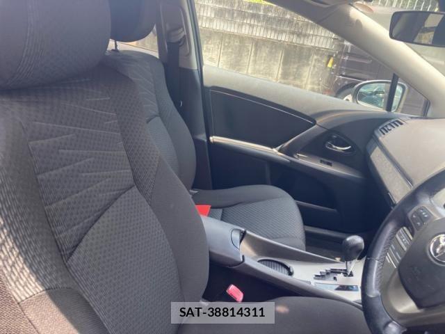 Toyota AVENSIS WAGON 2011-11 8034514-10