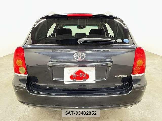 Toyota AVENSIS WAGON 2005-09 8129106-4
