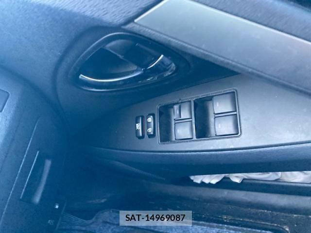 Toyota AVENSIS WAGON 2012-09 8313222-11