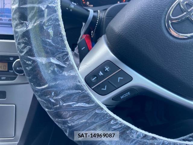 Toyota AVENSIS WAGON 2012-09 8313222-17