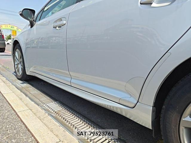 Toyota AVENSIS WAGON 2018-06 8313220-10