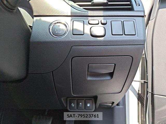 Toyota AVENSIS WAGON 2018-06 8313220-15