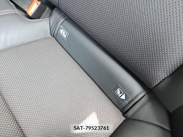 Toyota AVENSIS WAGON 2018-06 8313220-23