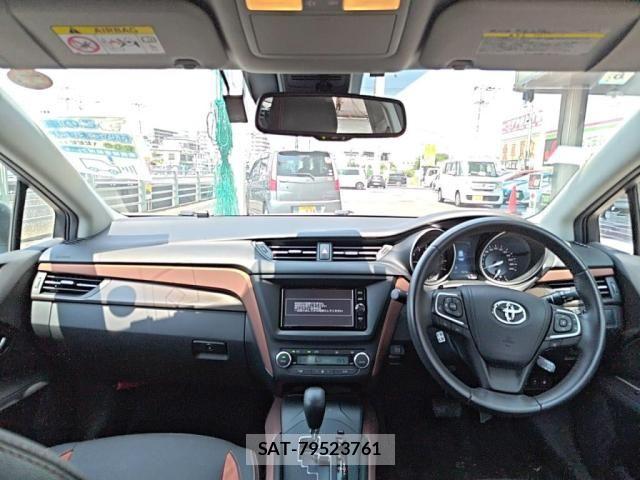 Toyota AVENSIS WAGON 2018-06 8313220-2