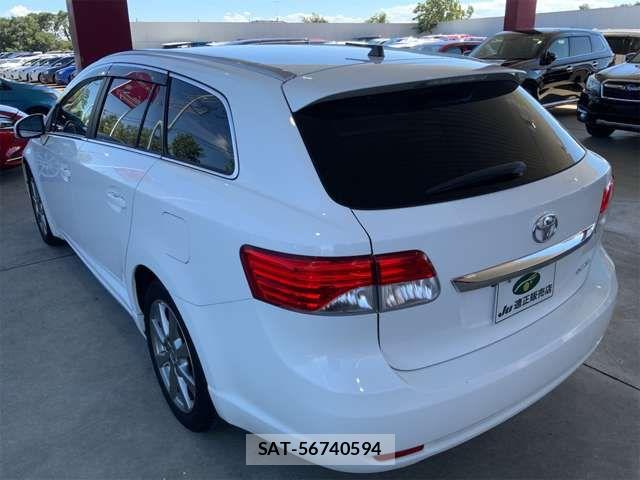 Toyota AVENSIS WAGON 2014-01 8437948-9