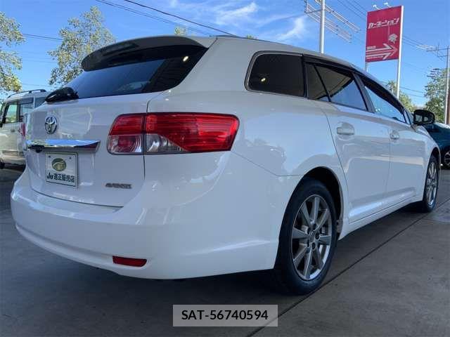 Toyota AVENSIS WAGON 2014-01 8437948-7