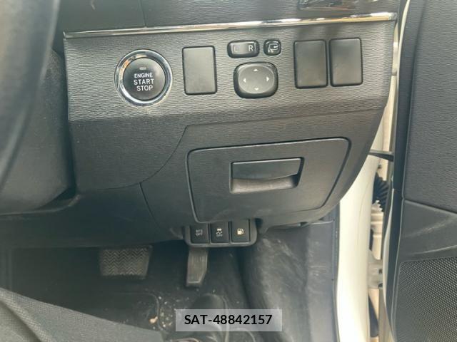 Toyota AVENSIS WAGON 2014-03 8658129-21