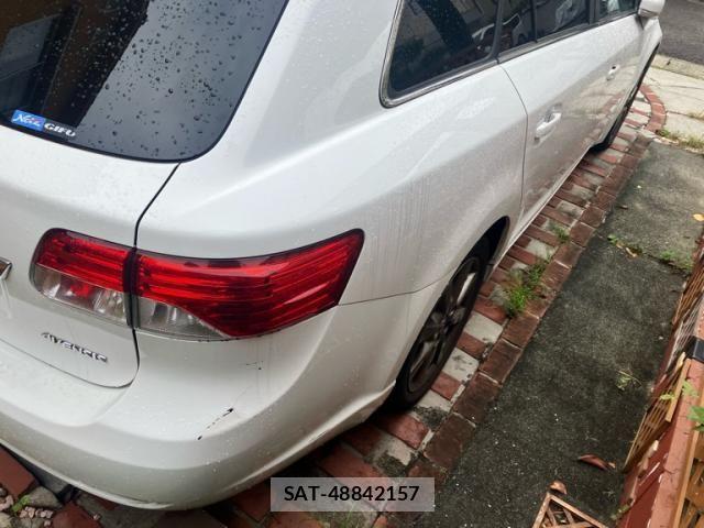 Toyota AVENSIS WAGON 2014-03 8658129-5