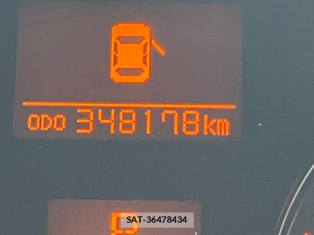 Toyota AVENSIS WAGON 2012-01 8779569-2