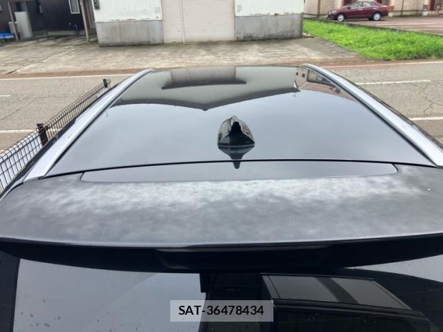 Toyota AVENSIS WAGON 2012-01 8779569-6