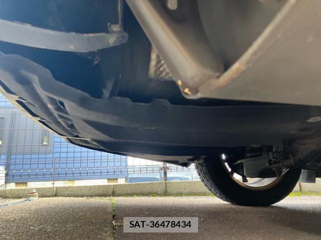 Toyota AVENSIS WAGON 2012-01 8779569-8