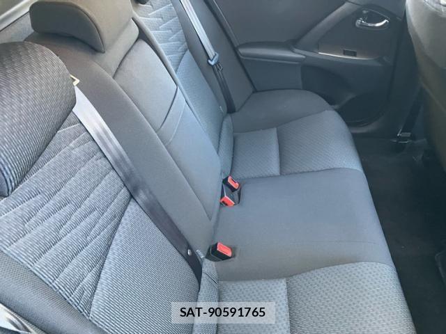 Toyota AVENSIS WAGON 2011-11 8827944-10