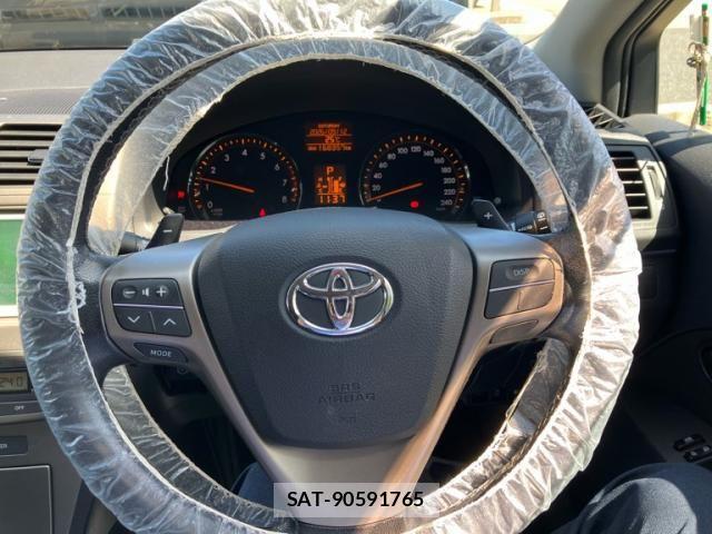 Toyota AVENSIS WAGON 2011-11 8827944-14