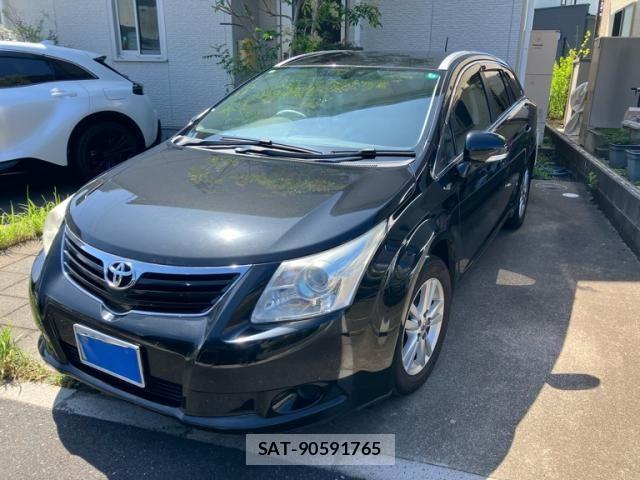 Toyota AVENSIS WAGON 2011-11 8827944-1
