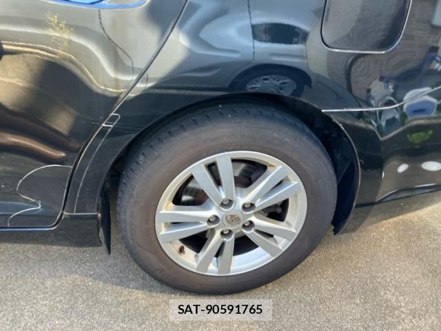 Toyota AVENSIS WAGON 2011-11 8827944-3
